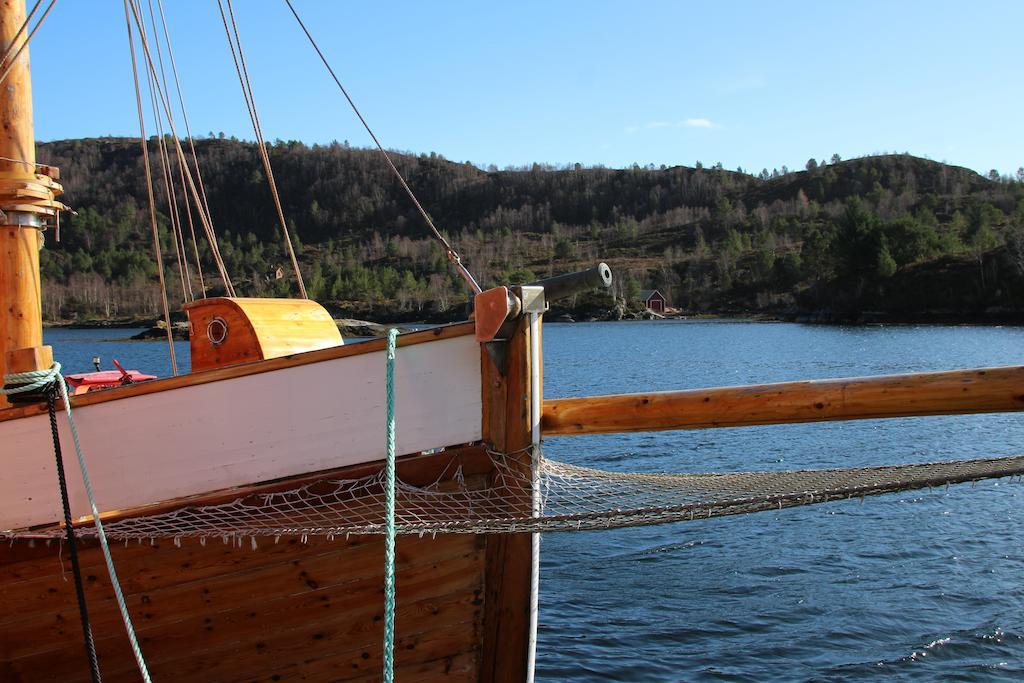 Skomakergarden Ulsteinvik Exteriör bild